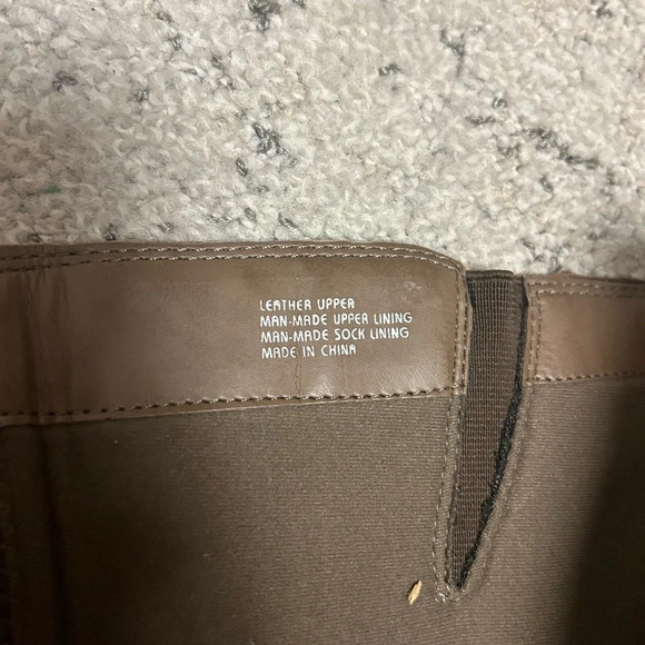 Earth leather calls taupe boots size 8 excellent condition - Picture 7 of 14